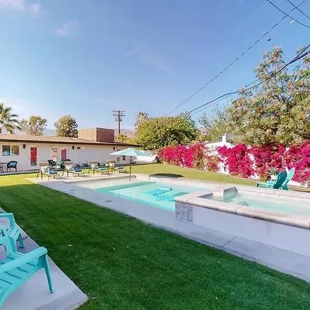 Mini Resort Is Yours Fun In The Sun With Massive Back Yard A Please Surprise Upon Arrival At Your Mini Resort